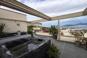Appartements Apartment with terrace close to the beach : photos des chambres