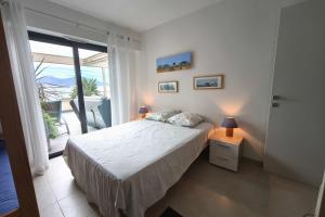 Apartment with terrace close to the beach