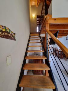 Suka Aiken - Andarlibre