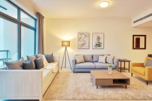 Vacay Lettings -Large 1 bed at bay square business bay