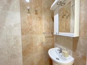 Incredible views 2-bd apartment