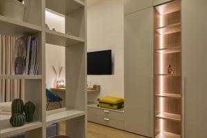 Cosmo Lake City Apartments