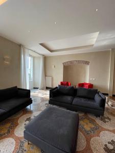 Appartamento in torre medievale di fronte acquario