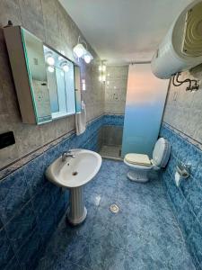 Bicuni Brothers Guesthouse-Family Room