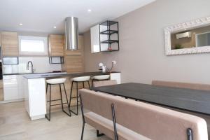 Villas Air-conditioned villa heated pool Alpilles, sleeps 8 LS1-456 : photos des chambres