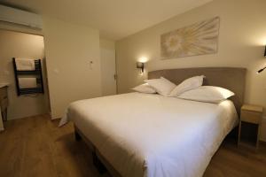 Villas Air-conditioned villa heated pool Alpilles, sleeps 8 LS1-456 : photos des chambres