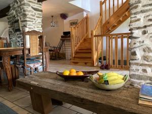 Rustic Stone family house in quiet village near Briancon