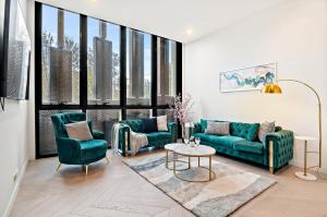 Luxury VIP 4-Bedroom Townhouse in Port Melbourne