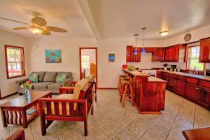 Escape Away Belize Beach House