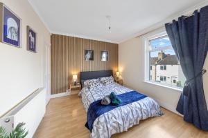 Cosy Modern Two Bed Terrace