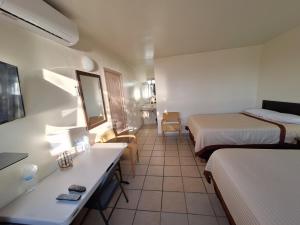 #36 Bungalow Seaside Hotel & Victors RV Park