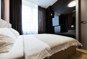 Nyvky Like Home - Файна Таун з басейном - Кв 3