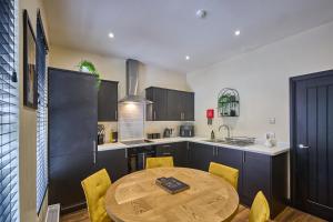 5 Bed House - Belfast