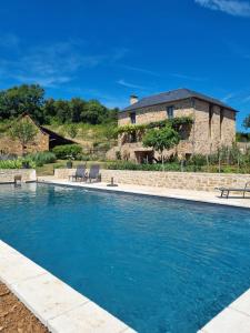 Maisons de vacances Les Peyronnies : Maison 2 Chambres