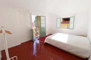 Bright apartment with balcony in Nice