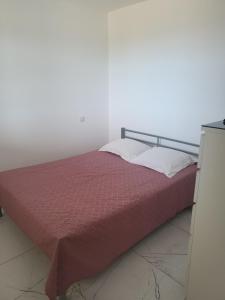 Solenzara T2 rez de villa, vue mer, proximité plage et village