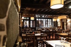 Hotels Le Mouton Blanc : photos des chambres