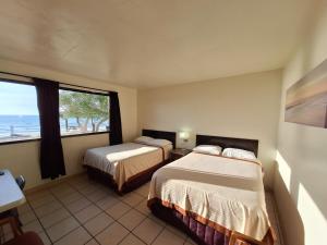 #39 Bungalow Seaside Hotel & Victors RV Park