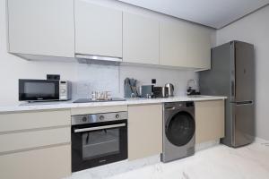 Majestic apt Casa City Center