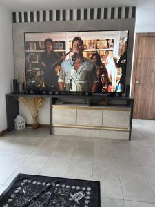 Hermosa Casa en Tumbaco ! Cerca del aeropuerto de Quito y cerca de cumbaya !