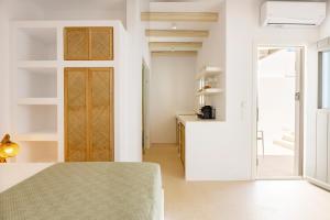Cycladic Suites
