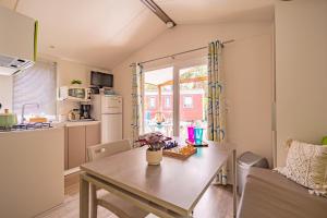 Campings Camping des Alberes : photos des chambres