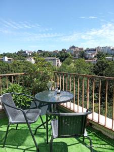 Appartements T2 - Terrasse avec vue imprenable - Secteur gare : photos des chambres
