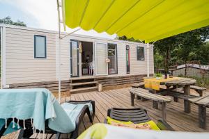 Campings Camping des Alberes : Mobile Home Féerique (6-8 Personnes)