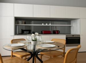 2 bed flat with Balcony in Central Lisbon