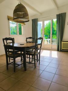 Appartements Auravignon : photos des chambres