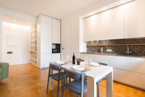 Art Luxury apartment in the heart of Bologna