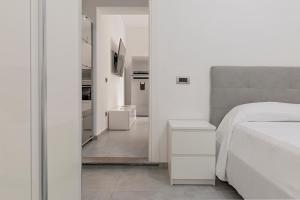 Homiday - Grey Apartment - Free Parking