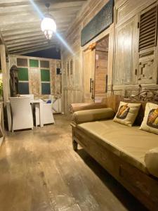 Secret Wooden Cabin - Lilac Suite