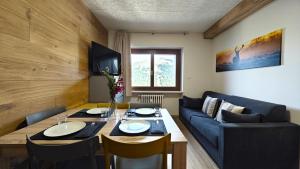 Hostdomus - Rainbow Apartment