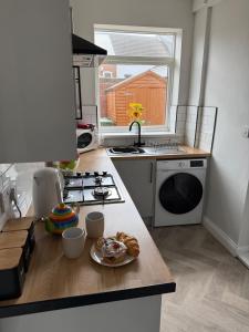 3BR Sleeps 5 Garden&Parking-Great for Contractors