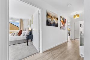 Brand New Luxurious 2bed Apartment by AYMONS HAVEN