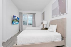 6BR Retreat Pool, Parking and Near Disney