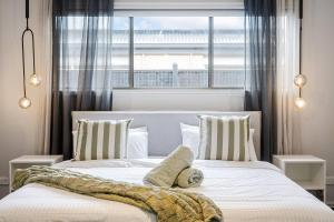 Stylish Spacious 5BR Multifunctional Retreat Home