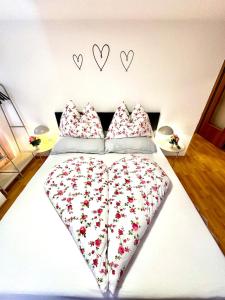 Pink Sissi Hideaway mit Seeblick