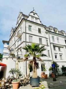 Pink Sissi Hideaway mit Seeblick