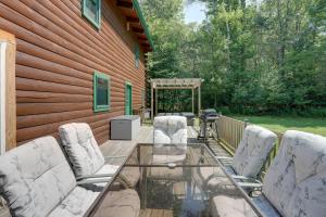 Panama Cabin on 36 Acres with Hot Tub and Trails!