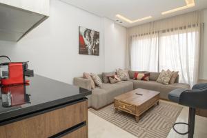 Chic Studio Near CFC