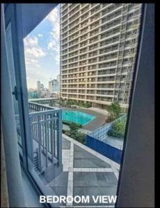 Vistaro Stays at Fame Residences