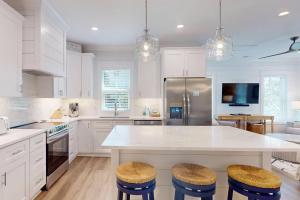 Holly Creek Cottage