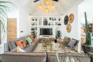 Villa ADDI 4bedrooms Oberoi