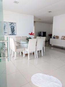 Casa com piscina em Boa Vista, Roraima, bairro Caçari