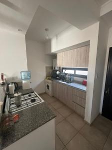 Departamento de 1 Habitación, 2 Ambientes amplios con balcón y asador