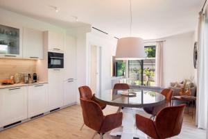 Apartment Petra with Pool