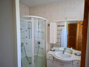 Villas Villa with pool in Taradeau : photos des chambres