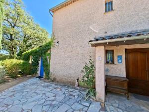 Villas Villa with pool in Taradeau : photos des chambres